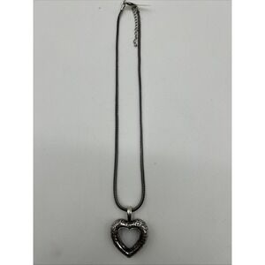 Hallejoy Open Silver‎ Heart Pendant With Engraved Love And Peace